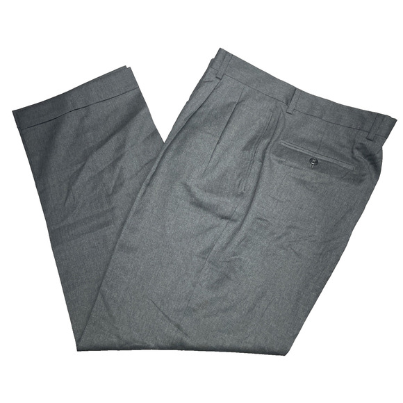 Jos A Bank Sig Collection Fits Mens 35x30 Gray Dress Pants Pleated Cuffed Wool - Picture 1 of 9